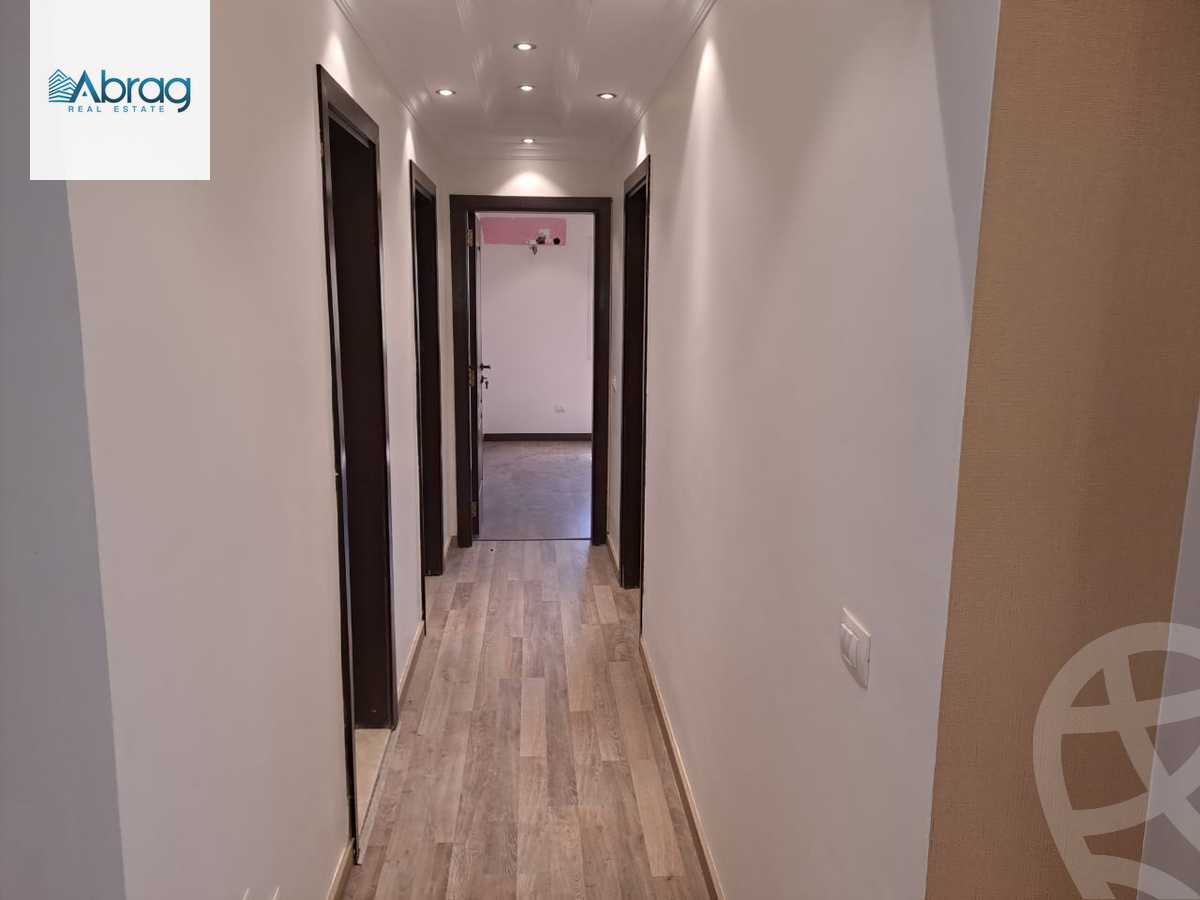 https://aqarmap.com.eg/en/listing/6262684-for-sale-cairo-el-sheikh-zayed-city-compounds-continental-gardens