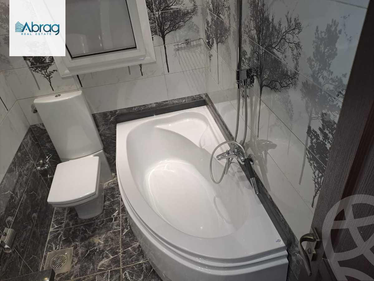 https://aqarmap.com.eg/en/listing/6262684-for-sale-cairo-el-sheikh-zayed-city-compounds-continental-gardens