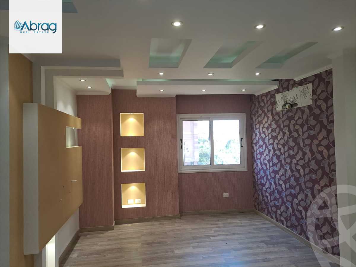 https://aqarmap.com.eg/en/listing/6262684-for-sale-cairo-el-sheikh-zayed-city-compounds-continental-gardens