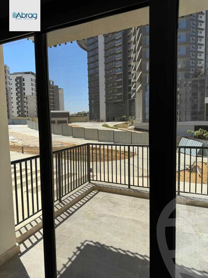 https://aqarmap.com.eg/ar/listing/6271570-for-sale-cairo-el-sheikh-zayed-city-compounds-zyd-wr-llttwyr-z-tower