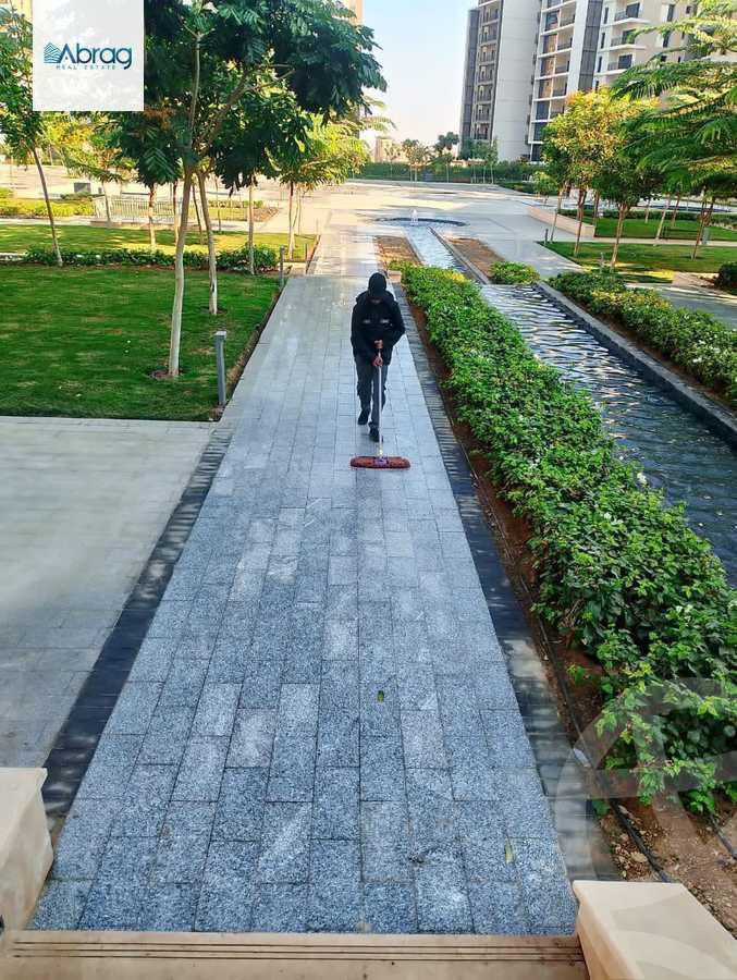 https://aqarmap.com.eg/en/listing/6271719-for-sale-cairo-el-sheikh-zayed-city-compounds-zyd-wr-llttwyr-park-towers-zed-el-sheikh-zayed-compound