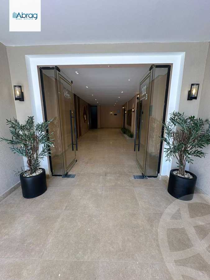 https://aqarmap.com.eg/en/listing/6272138-for-sale-cairo-el-sheikh-zayed-city-compounds-kmbwnd-fyldj-wyst-dr-llttwyr