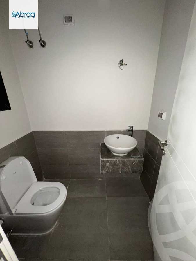 https://aqarmap.com.eg/ar/listing/6279865-for-rent-cairo-6th-of-october-hadaeq-october-kmbwnd-fy-hdyq-ktwbr-o-west-w-byzns-dystrykt-wrskwm-llttwyr