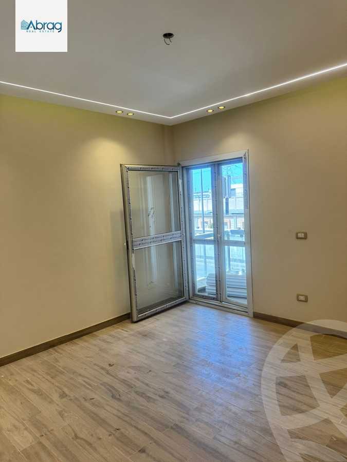https://aqarmap.com.eg/en/listing/6338713-for-sale-cairo-el-sheikh-zayed-city-compounds-tiamo-city