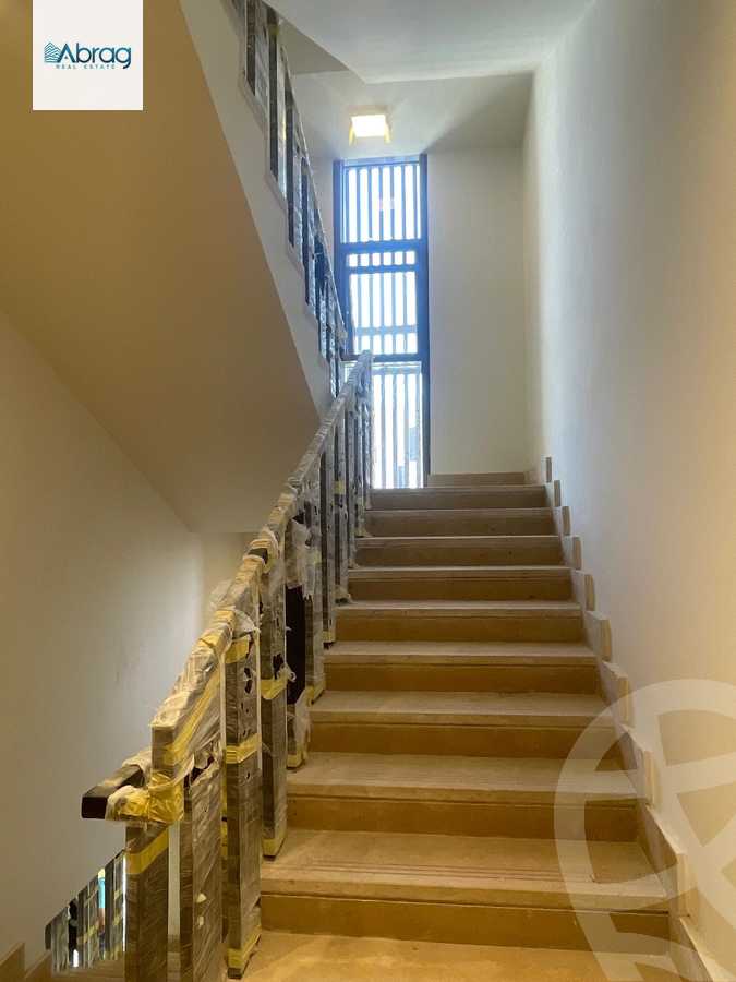 https://aqarmap.com.eg/en/listing/6353510-for-sale-cairo-el-sheikh-zayed-city-lshykh-zyd-ljdyd-vye