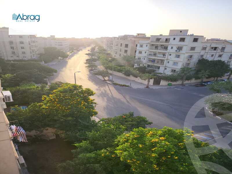 https://aqarmap.com.eg/en/listing/6369687-for-sale-cairo-el-sheikh-zayed-city-compounds-beverly-hills