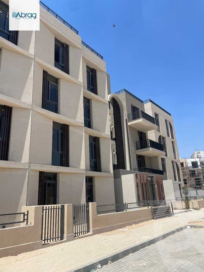 https://aqarmap.com.eg/en/listing/6369952-for-sale-cairo-el-sheikh-zayed-city-lshykh-zyd-ljdyd-vye