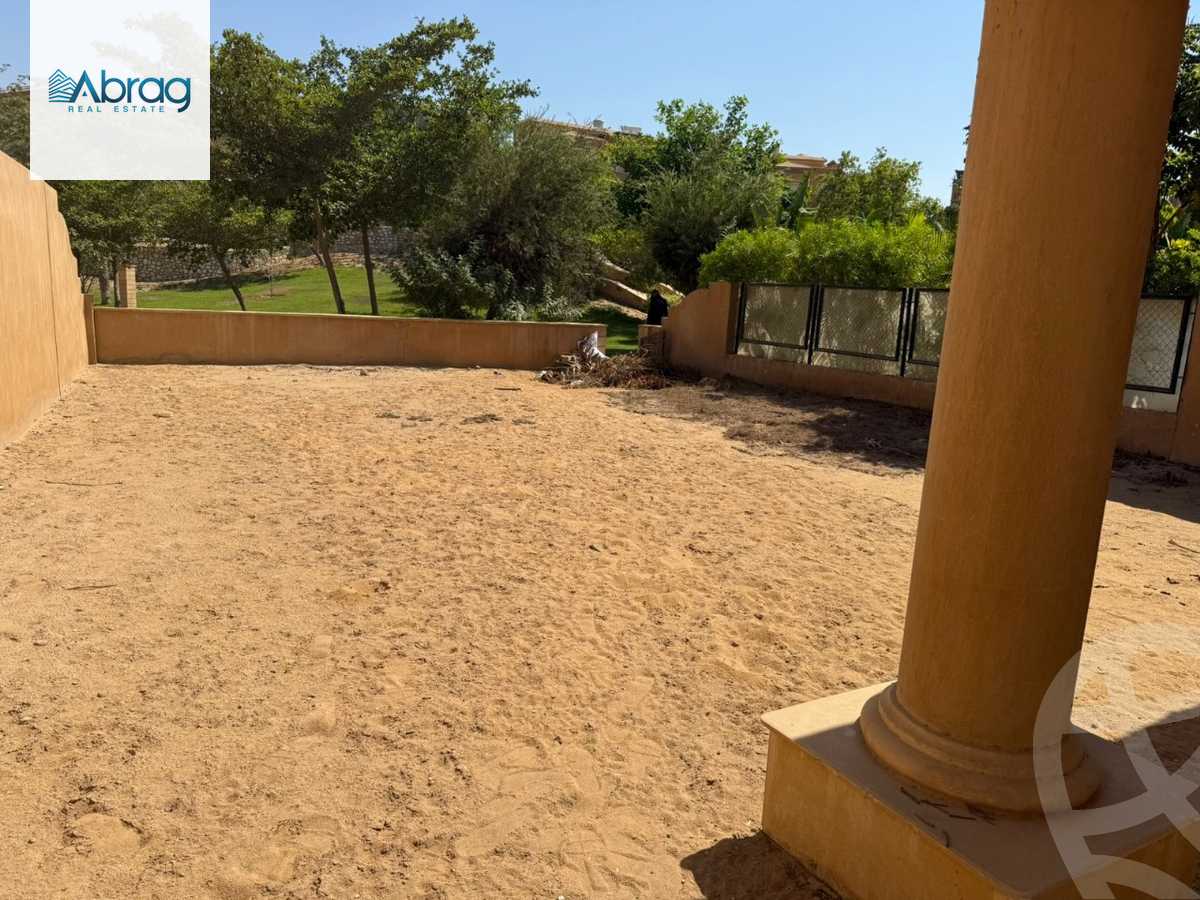 https://aqarmap.com.eg/ar/listing/6379107-for-sale-cairo-el-sheikh-zayed-city-compounds-royal-meadows