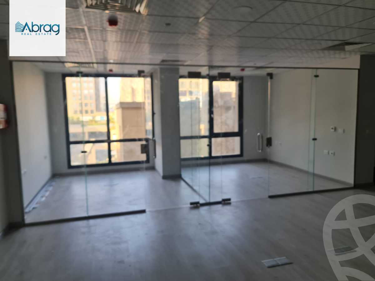 https://aqarmap.com.eg/ar/listing/6433190-for-rent-cairo-el-sheikh-zayed-city-compounds-rkn-blz-mwl-lbdr-llttwyr