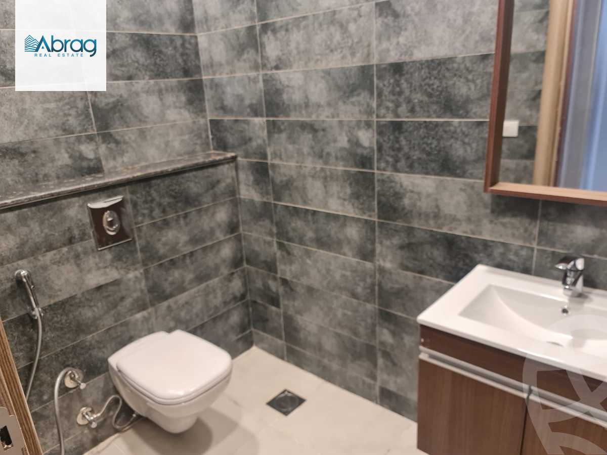 https://aqarmap.com.eg/ar/listing/6433190-for-rent-cairo-el-sheikh-zayed-city-compounds-rkn-blz-mwl-lbdr-llttwyr