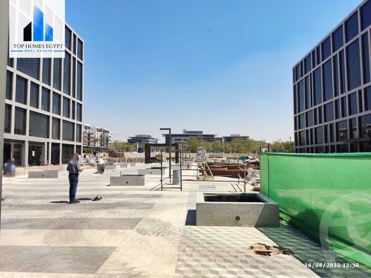 https://aqarmap.com.eg/ar/listing/3815351-for-rent-cairo-new-cairo-ltjm-lkhms-90th-street-90th:-between-cairo-festival-city-and-mountain-view-roundabout