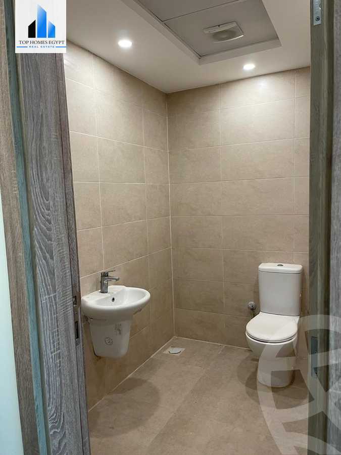 https://aqarmap.com.eg/ar/listing/3887646-for-rent-cairo-new-cairo-compounds-tryfywm-skwyr-mwl-nm-llttwyr