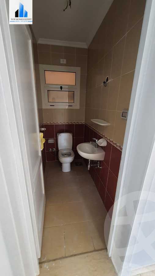 https://aqarmap.com.eg/en/listing/4200439-for-sale-cairo-new-cairo-lrhb-city-phase-8