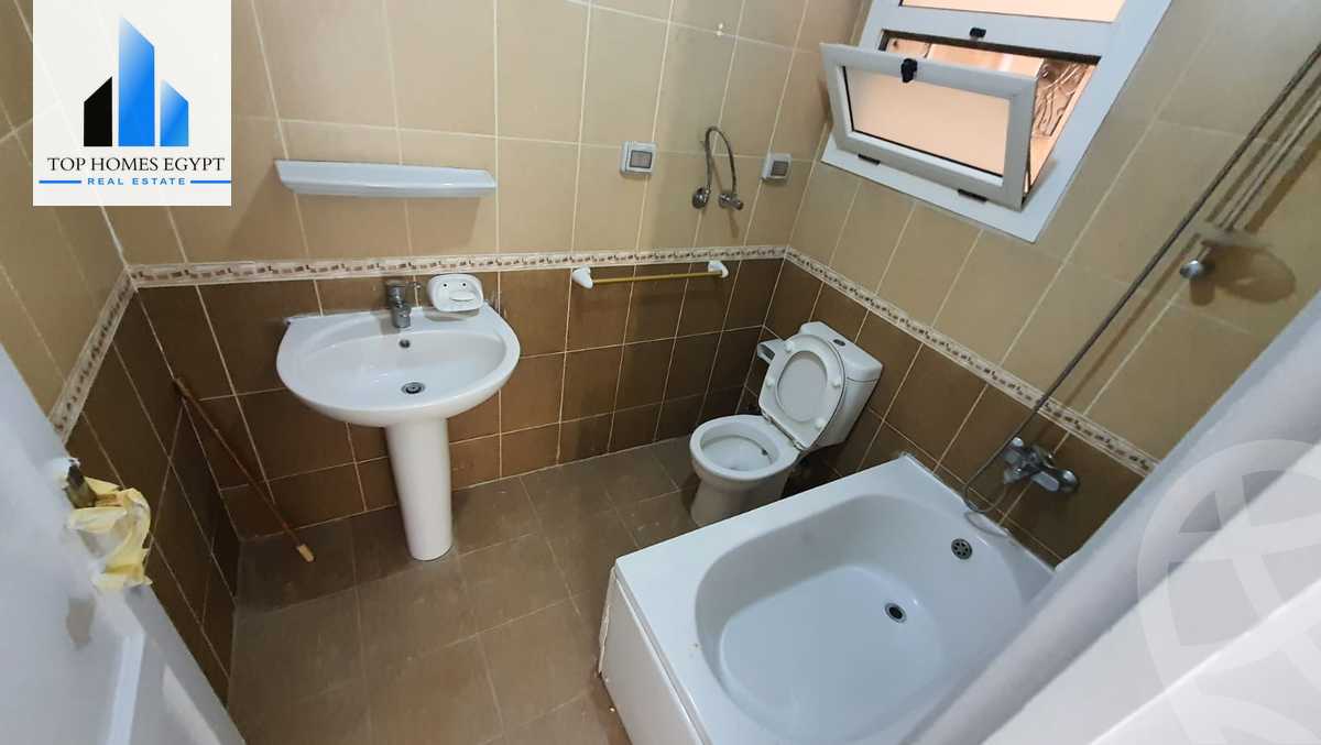 https://aqarmap.com.eg/en/listing/4200439-for-sale-cairo-new-cairo-lrhb-city-phase-8