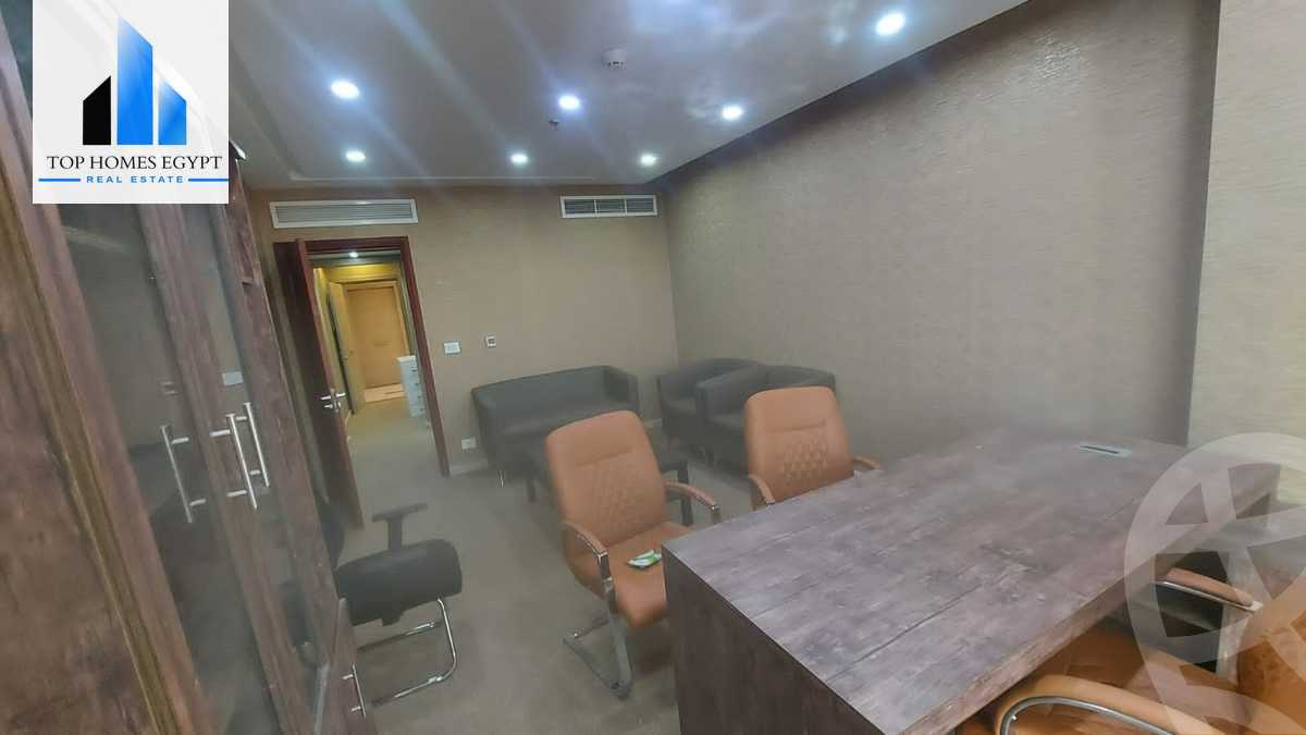 https://aqarmap.com.eg/ar/listing/4211085-for-rent-cairo-new-cairo-compounds-tryfywm-byzns-kwmblks-nm-llttwyr