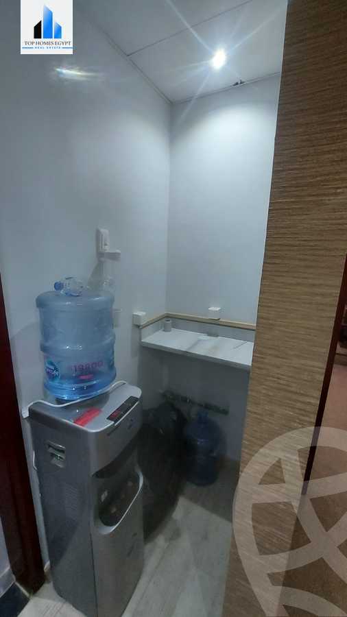 https://aqarmap.com.eg/ar/listing/4211085-for-rent-cairo-new-cairo-compounds-tryfywm-byzns-kwmblks-nm-llttwyr