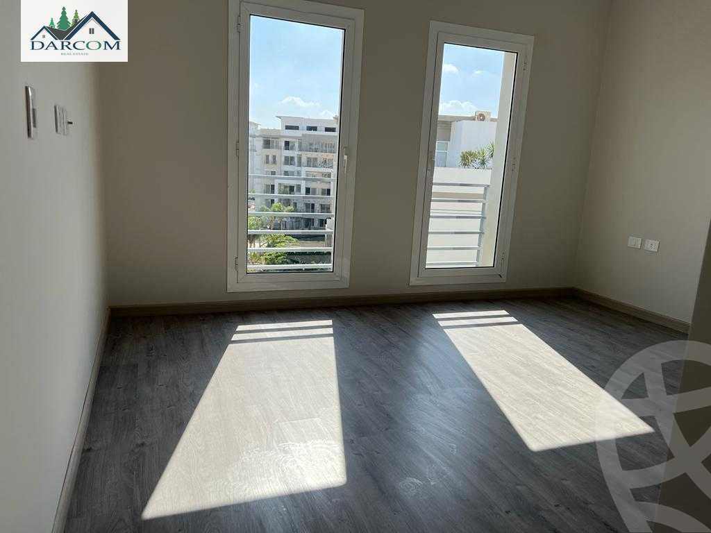 https://aqarmap.com.eg/ar/listing/3660915-for-rent-cairo-new-cairo-compounds-hyde-park