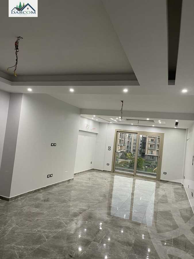 https://aqarmap.com.eg/ar/listing/3855091-for-rent-cairo-new-cairo-compounds-galleria-moon-valley