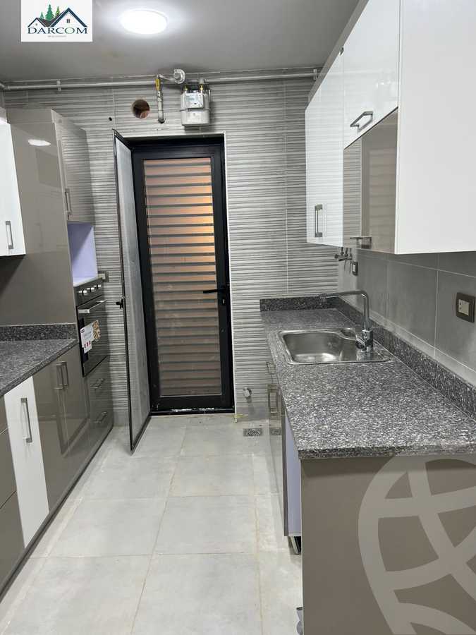 https://aqarmap.com.eg/ar/listing/3876425-for-rent-cairo-new-cairo-compounds-lakeview-residence