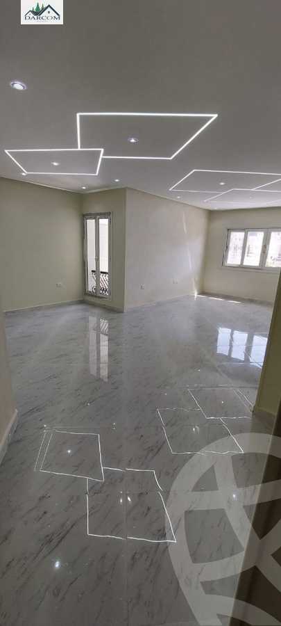 https://aqarmap.com.eg/en/listing/4031051-for-rent-cairo-new-cairo-compounds-mountain-view-hyde-park