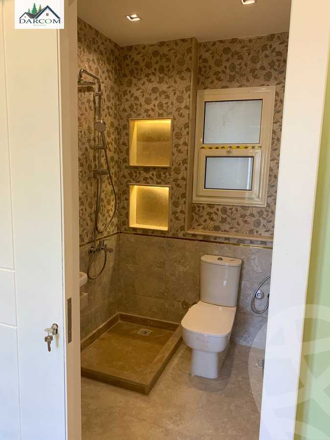 https://aqarmap.com.eg/en/listing/4043354-for-rent-cairo-new-cairo-compounds-mountain-view-hyde-park