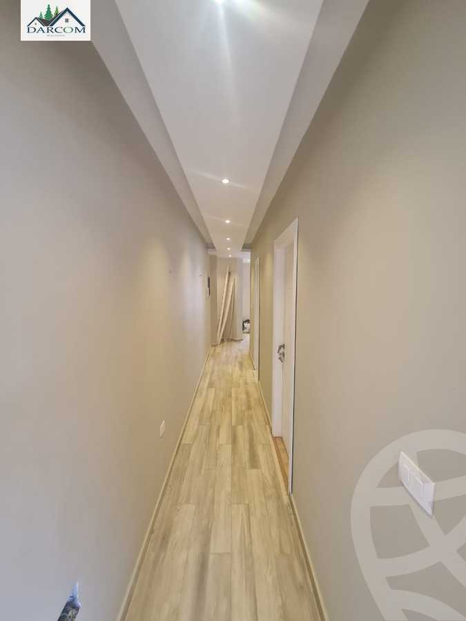 https://aqarmap.com.eg/en/listing/4043383-for-rent-cairo-new-cairo-compounds-mountain-view-hyde-park
