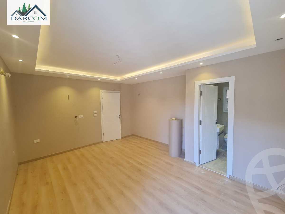 https://aqarmap.com.eg/en/listing/4053484-for-rent-cairo-new-cairo-compounds-mountain-view-hyde-park