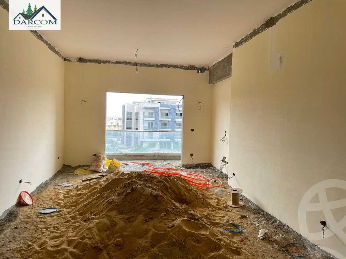 https://aqarmap.com.eg/en/listing/4074172-for-sale-cairo-new-cairo-compounds-galleria-moon-valley
