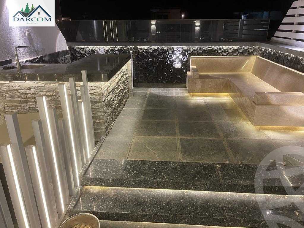https://aqarmap.com.eg/en/listing/4075951-for-sale-cairo-new-cairo-compounds-mountain-view-hyde-park