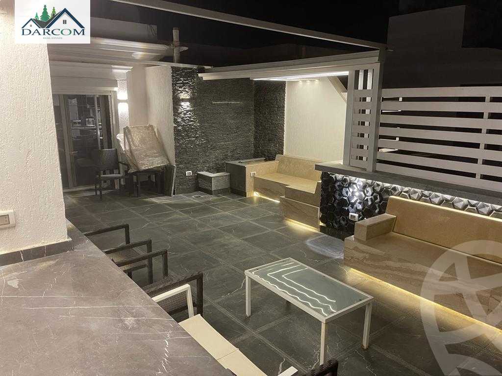https://aqarmap.com.eg/en/listing/4075951-for-sale-cairo-new-cairo-compounds-mountain-view-hyde-park