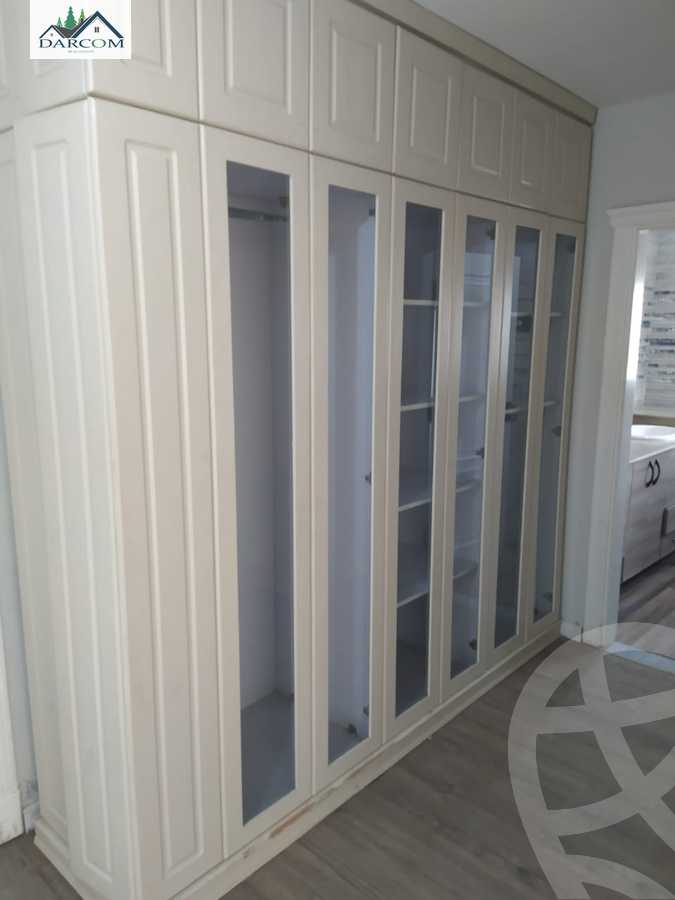 https://aqarmap.com.eg/en/listing/4093845-for-sale-cairo-new-cairo-compounds-mountain-view-hyde-park