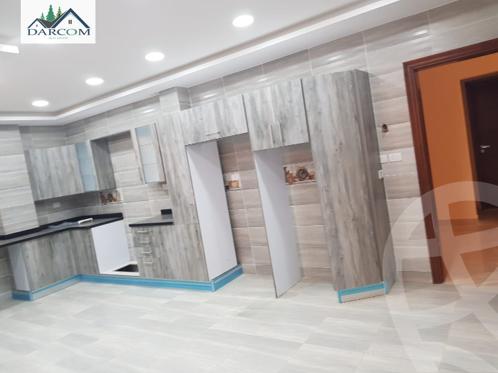 https://aqarmap.com.eg/en/listing/4093894-for-rent-cairo-new-cairo-compounds-les-rois