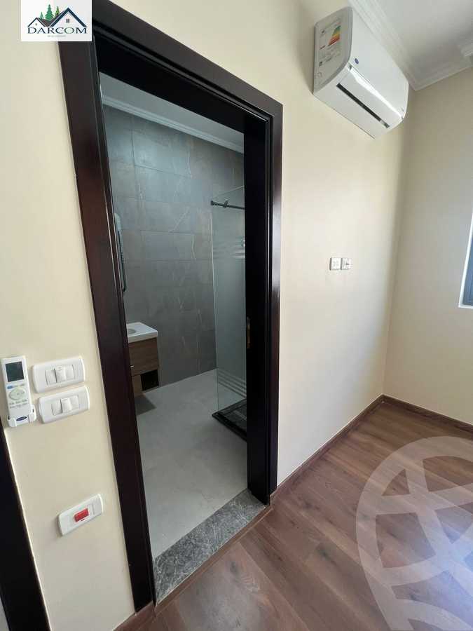 https://aqarmap.com.eg/ar/listing/4101894-for-rent-cairo-new-cairo-compounds-lake-view