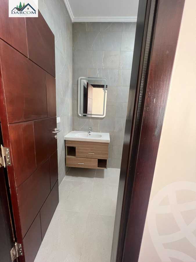 https://aqarmap.com.eg/ar/listing/4101894-for-rent-cairo-new-cairo-compounds-lake-view
