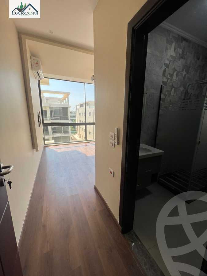https://aqarmap.com.eg/ar/listing/4101894-for-rent-cairo-new-cairo-compounds-lake-view