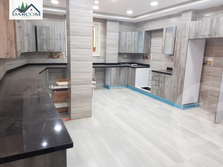 https://aqarmap.com.eg/ar/listing/4106331-for-rent-cairo-new-cairo-compounds-les-rois