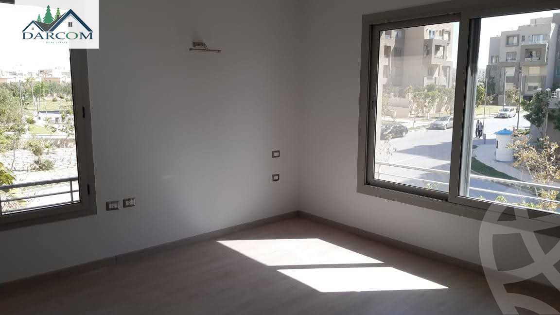 https://aqarmap.com.eg/en/listing/4128267-for-sale-village-gate-mall-palm-hills