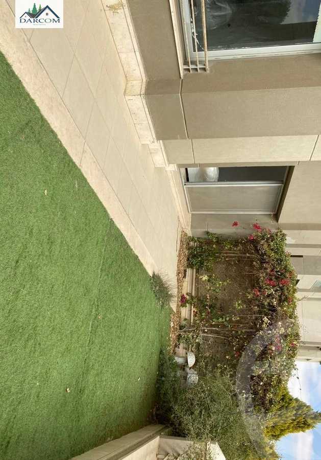 https://aqarmap.com.eg/en/listing/5093046-for-sale-cairo-new-cairo-compounds-village-gate-mall-palm-hills