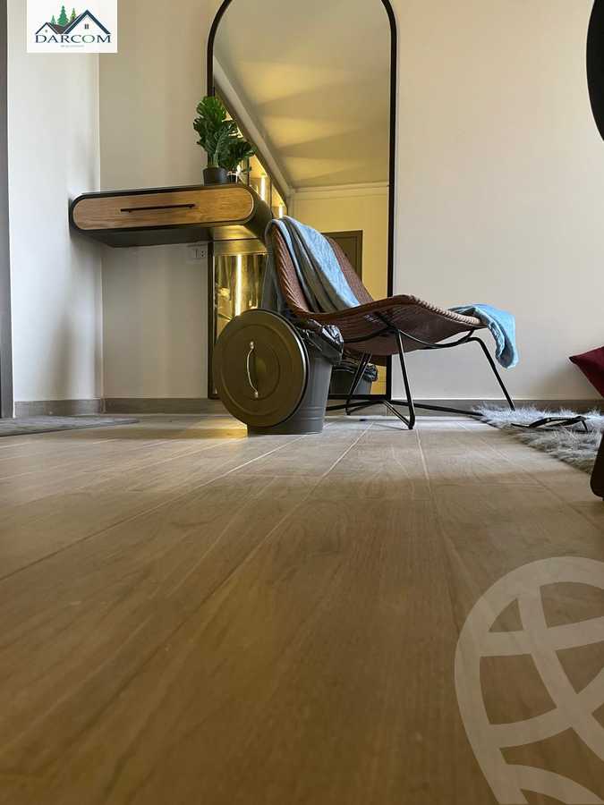 https://aqarmap.com.eg/en/listing/5865193-for-sale-cairo-new-cairo-compounds-mountain-view-hyde-park