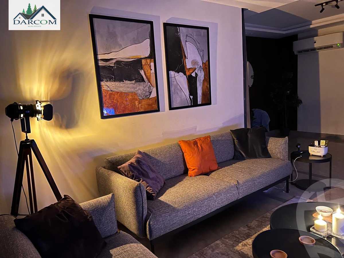 https://aqarmap.com.eg/ar/listing/5874287-for-sale-cairo-new-cairo-compounds-mountain-view-hyde-park