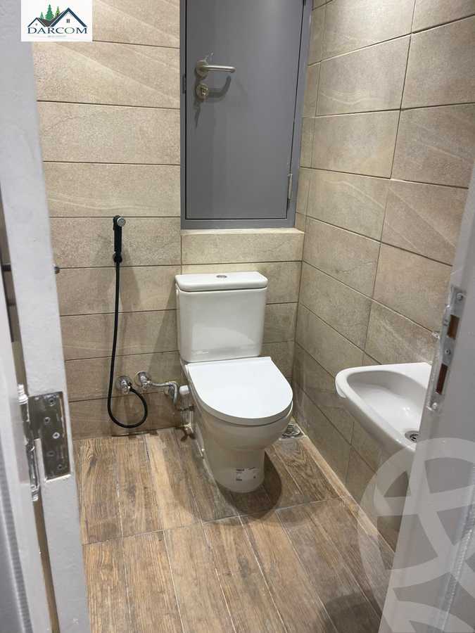 https://aqarmap.com.eg/en/listing/5886800-for-rent-cairo-new-cairo-compounds-hyde-park-business-district