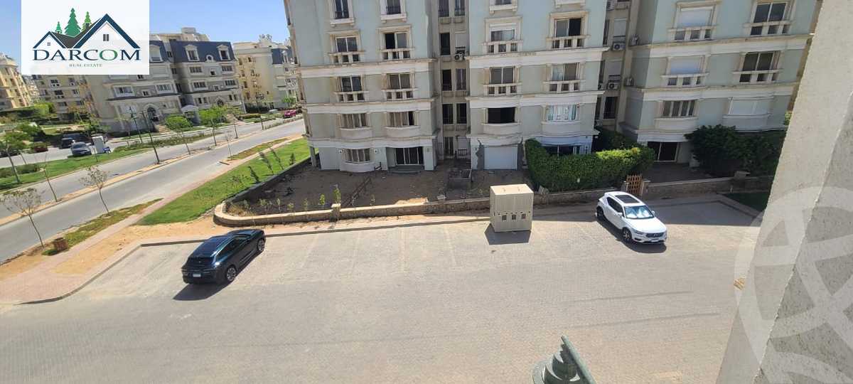 https://aqarmap.com.eg/ar/listing/5886842-for-sale-cairo-new-cairo-compounds-mountain-view-hyde-park