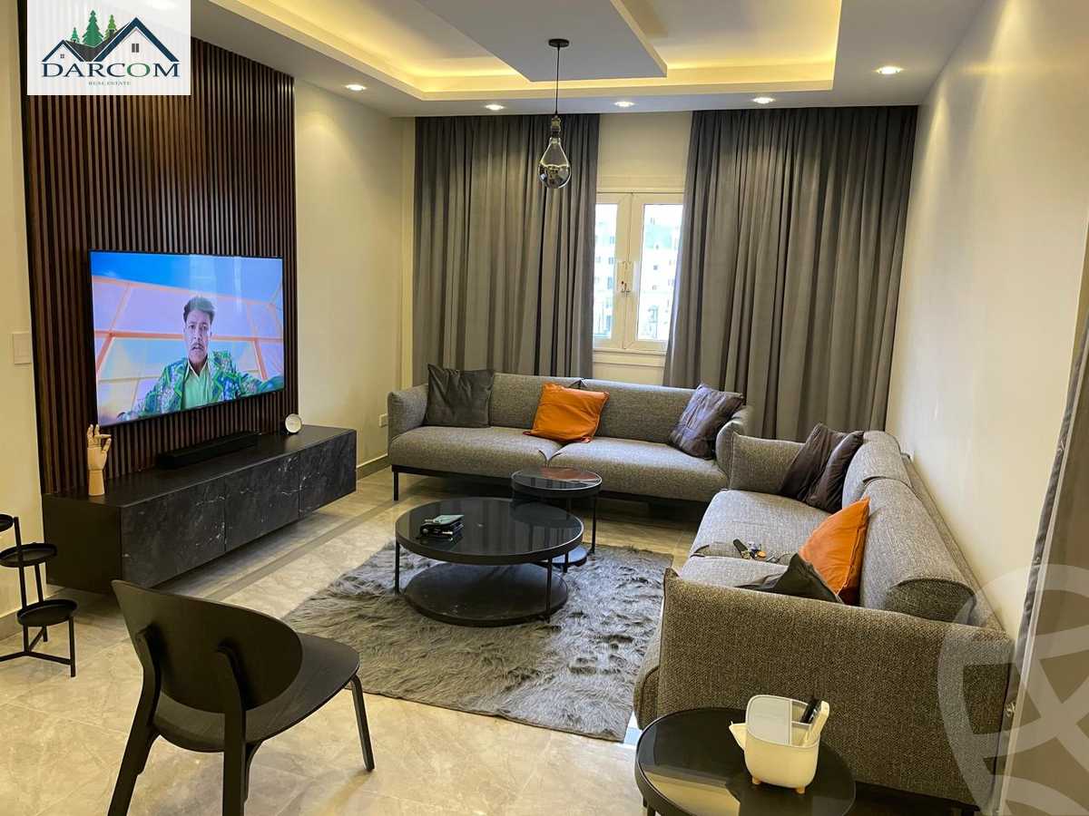 https://aqarmap.com.eg/en/listing/5886904-for-sale-cairo-new-cairo-compounds-mountain-view-hyde-park