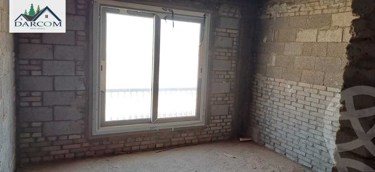 https://aqarmap.com.eg/en/listing/5949894-for-sale-cairo-new-cairo-compounds-mountain-view-hyde-park