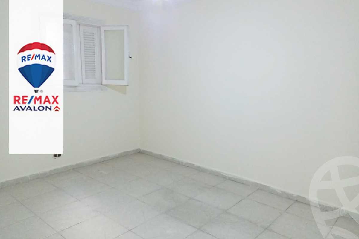https://aqarmap.com.eg/ar/listing/3858268-for-rent-alexandria-sidi-gaber-el-mosheer-ahmed-isamil-st