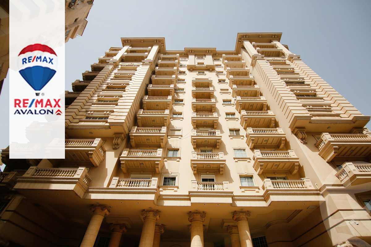 https://aqarmap.com.eg/en/listing/4029217-for-sale-alexandria-kafr-abdo-sant-giyn-st