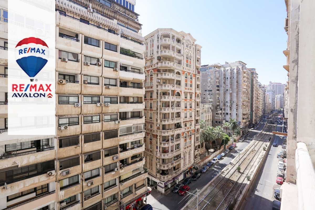 https://aqarmap.com.eg/ar/listing/4221948-for-sale-alexandria-lauran-bd-lslm-rf