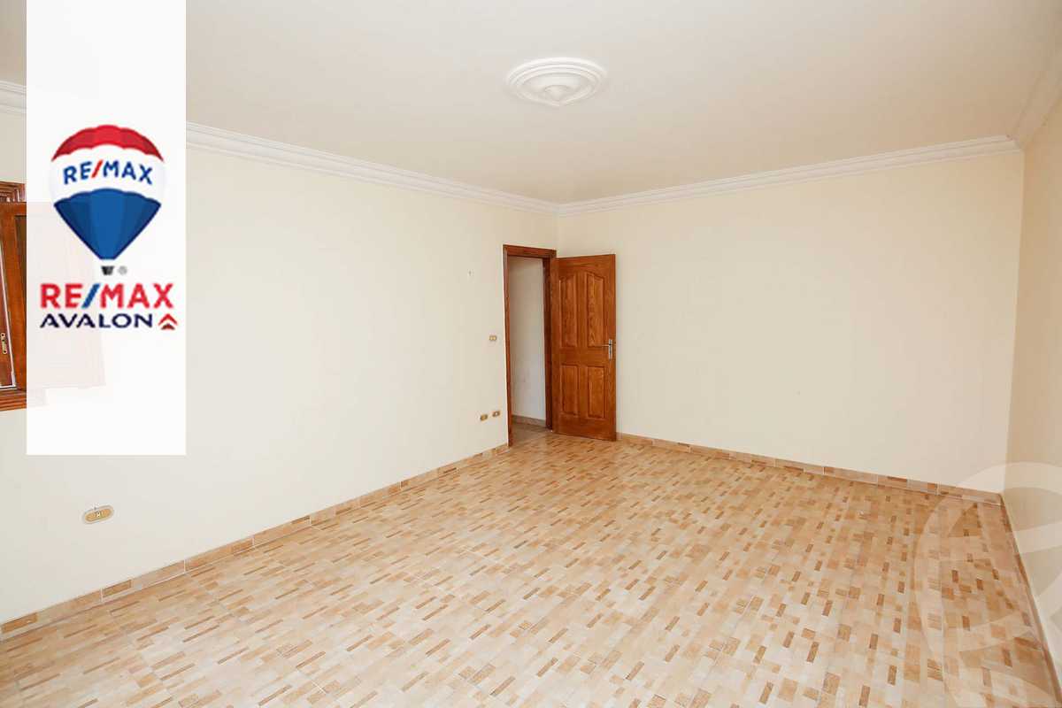 https://aqarmap.com.eg/en/listing/4250615-for-sale-alexandria-el-chatby-port-said-street