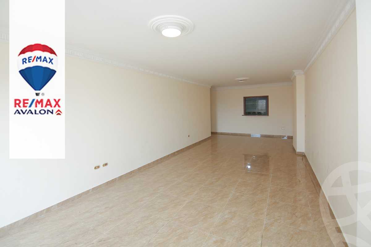 https://aqarmap.com.eg/en/listing/4250615-for-sale-alexandria-el-chatby-port-said-street