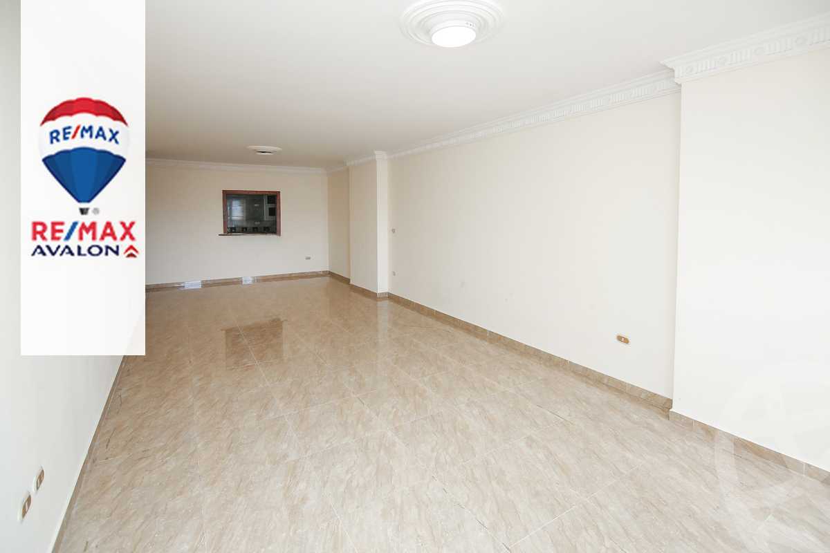 https://aqarmap.com.eg/en/listing/4250615-for-sale-alexandria-el-chatby-port-said-street